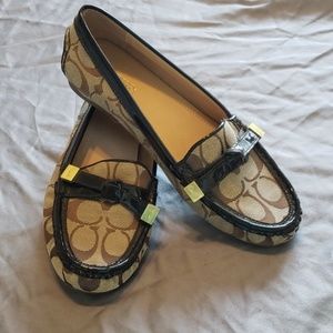 NEW Coach brown and tan flats